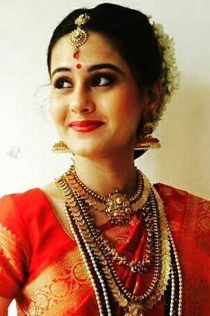 Rucha Vaidya as Young Jodha