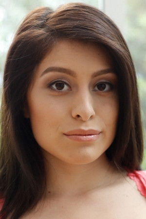 et billede af Kira Adams