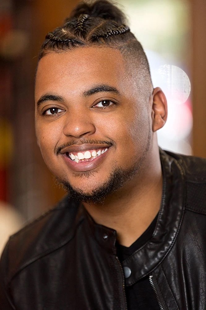 et billede af Dominique Henderson