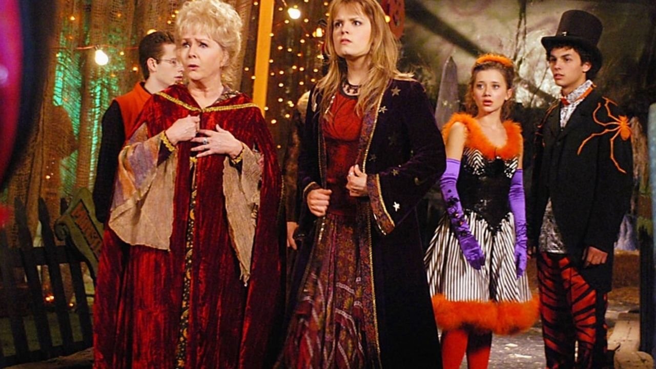 Halloweentown High (2004)