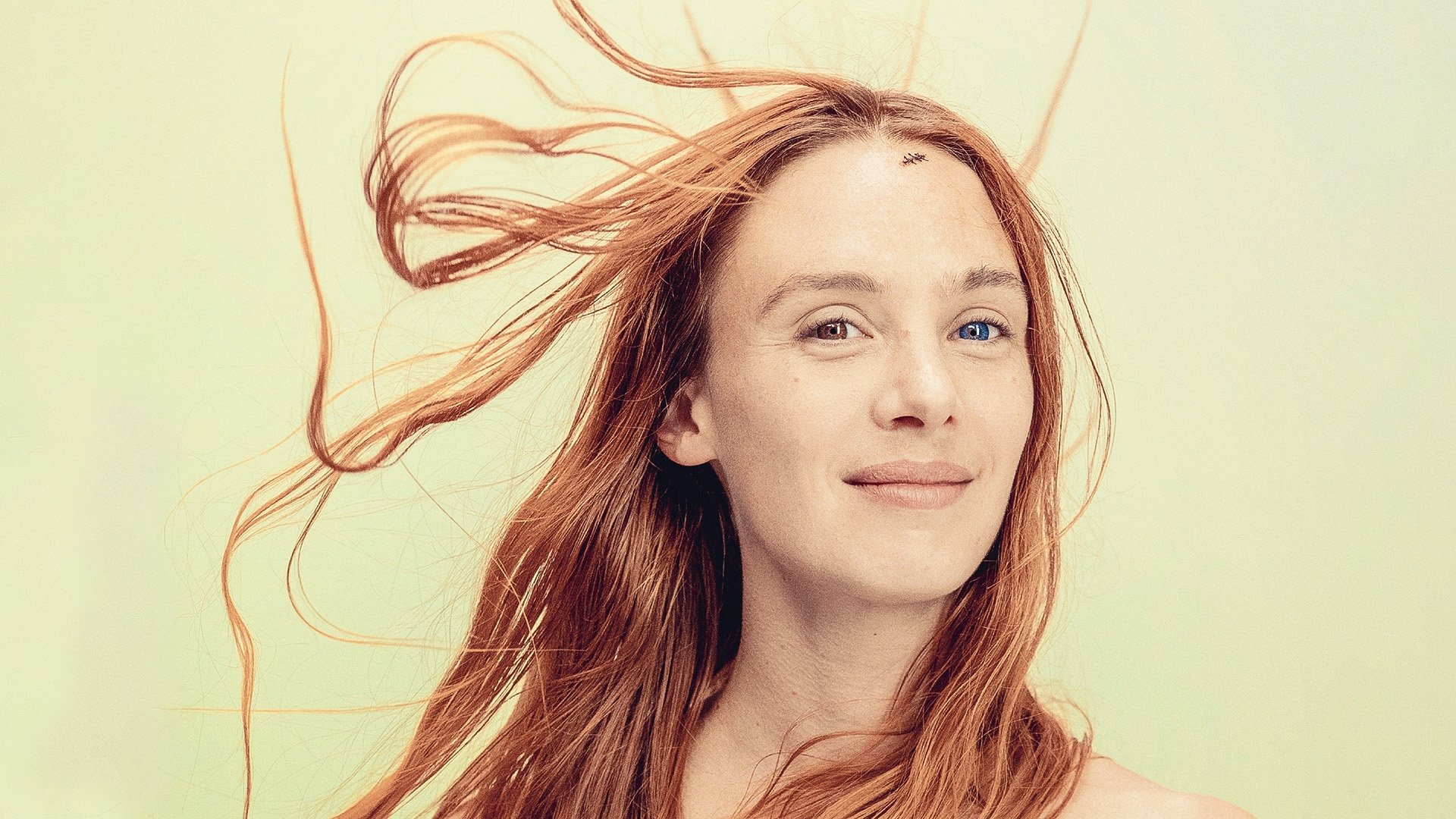 Jeune Femme (2017)