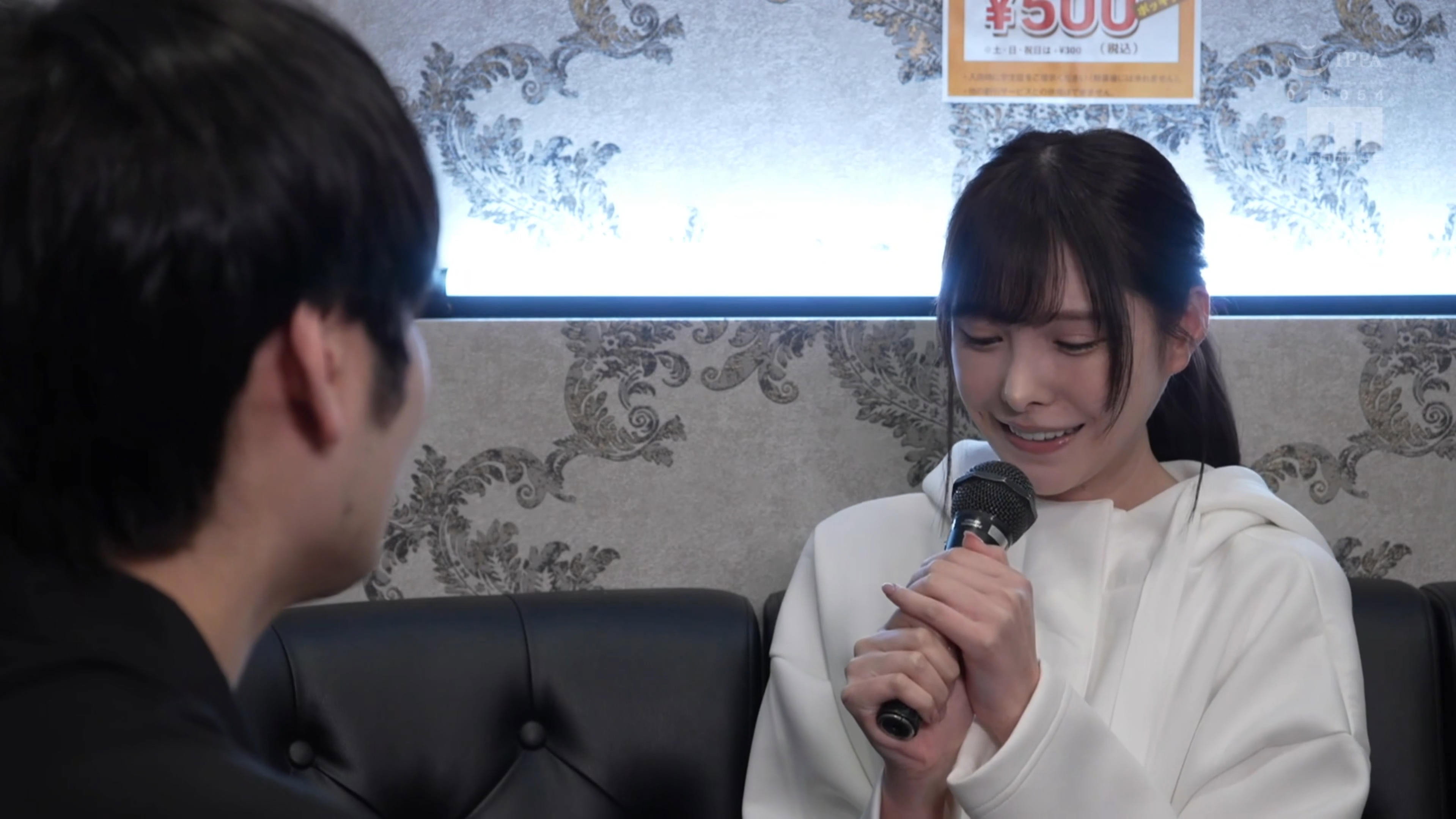 Watching my precious girlfriend forced by DQN classmates using aphrodisiacs fall into degradation, I get an erection. Arata Arina