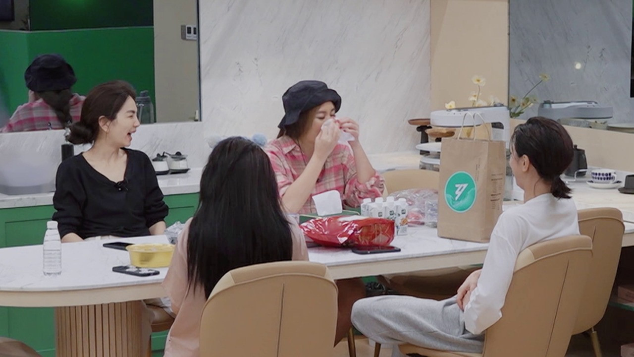 S4 &middot; Extra Version EP2