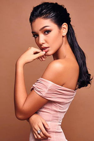 et billede af Jade-Angelica Fromento