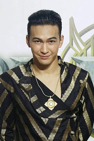 Philip Thinroj's picture in the cast
