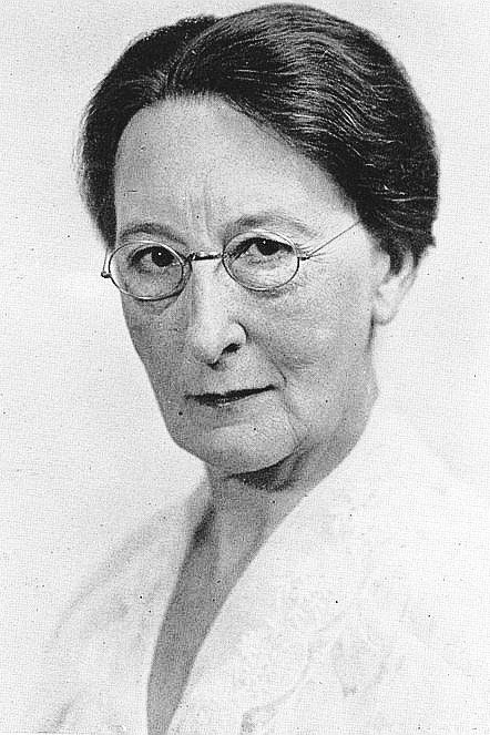 et billede af Nora Cecil