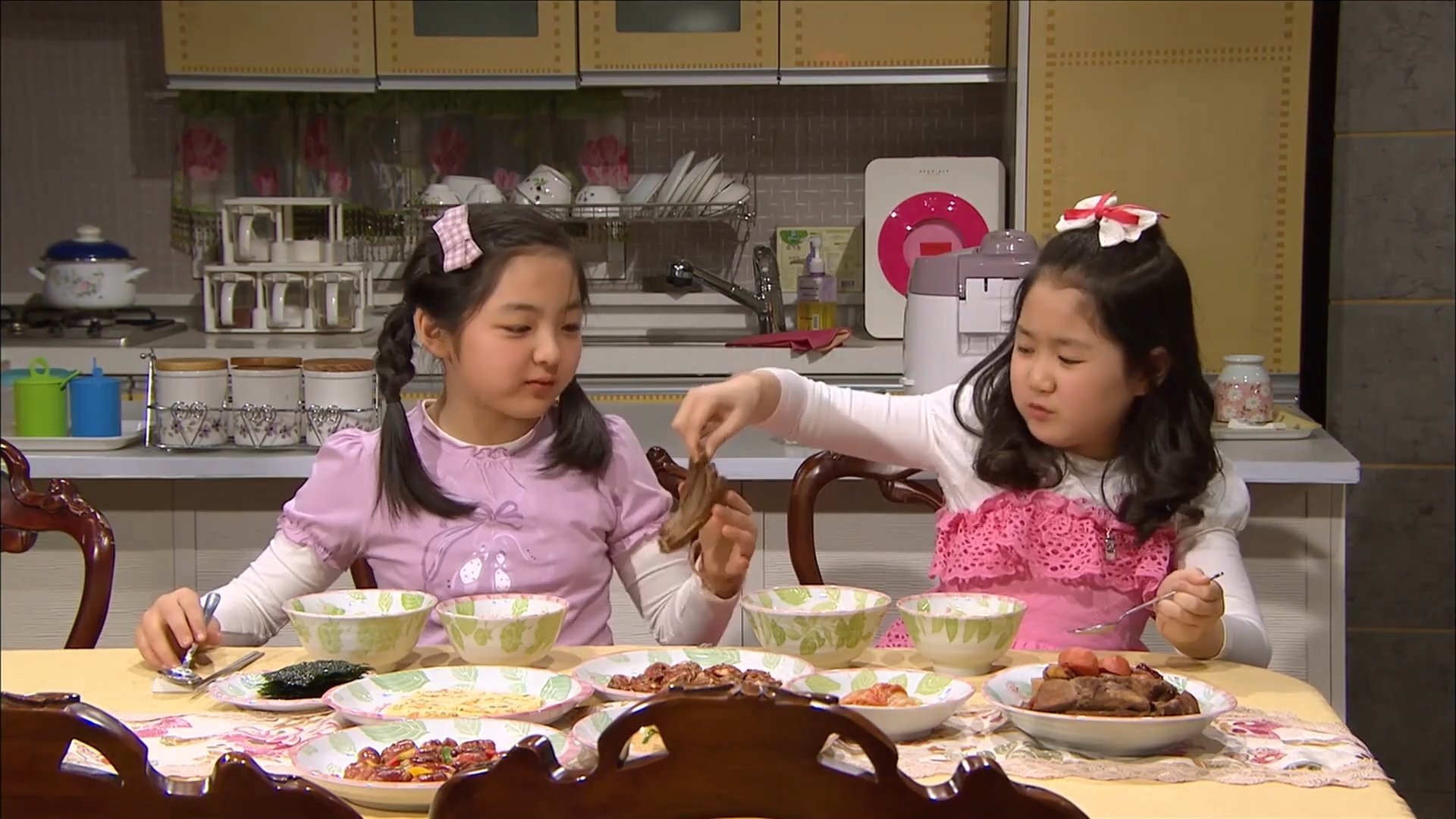 Thumbnail for Episode 124 Season 1 Episode 124