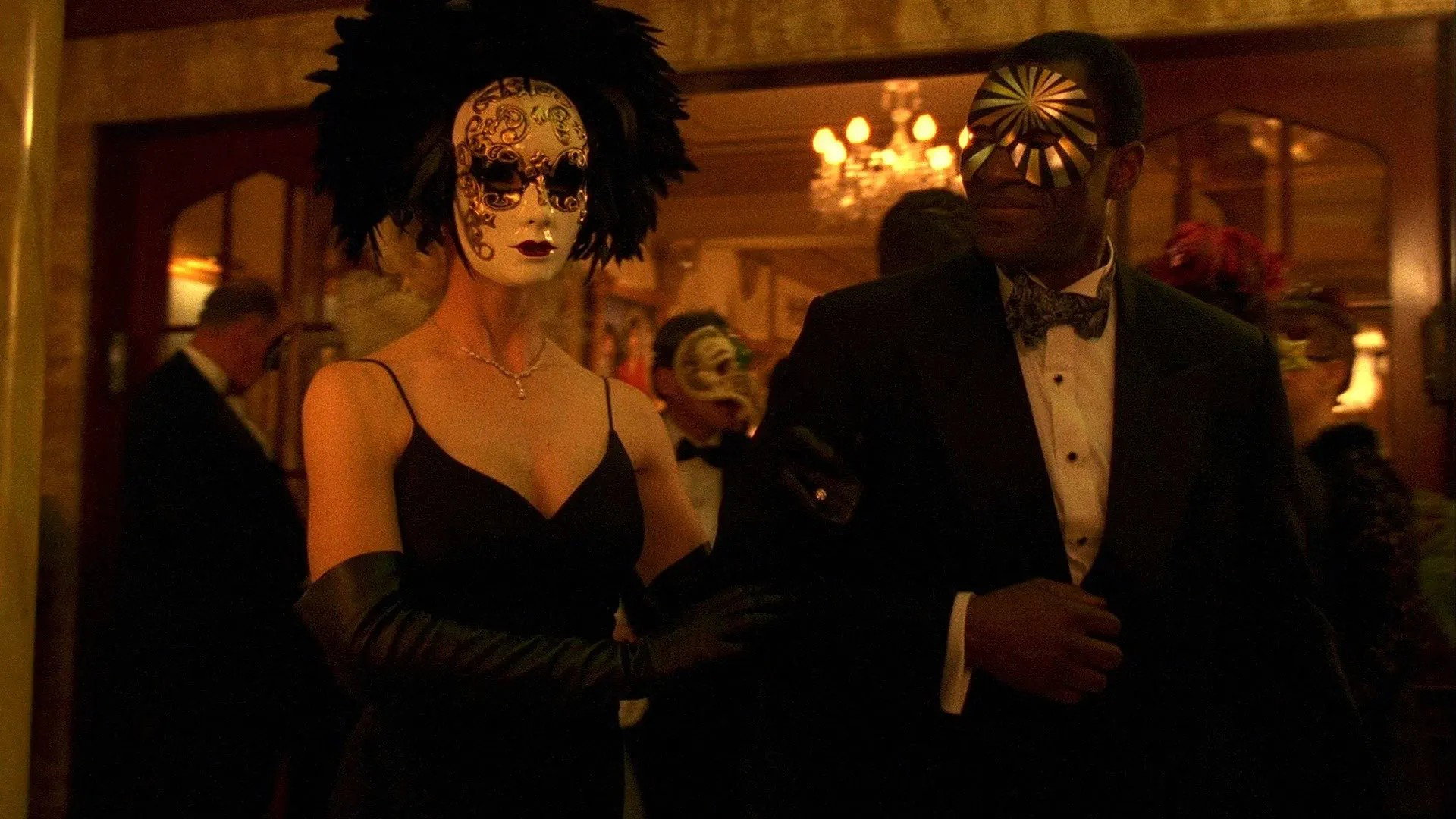 S1E18 · Masquerade