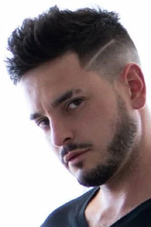 et billede af Iker Crown