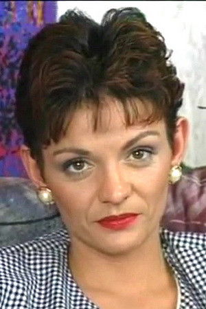 et billede af Sharon Cross