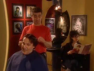 Un gars, une fille - Chez le coiffeur 2 - Le judo - L'ex-femme de Guy