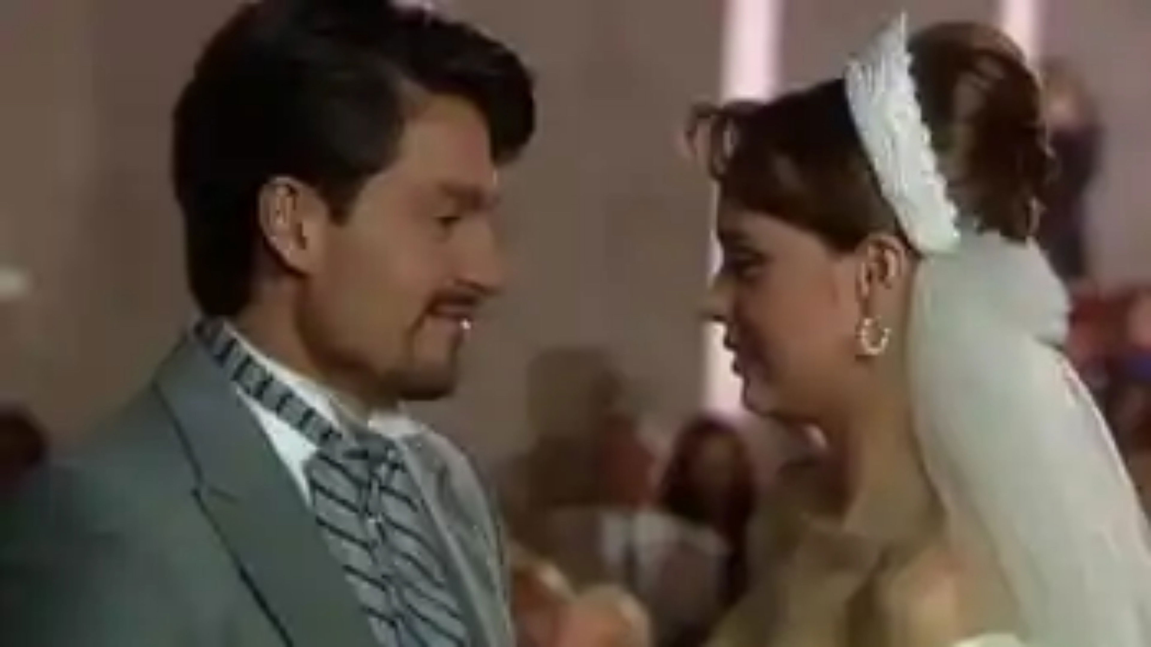 Rindiéndose por amor