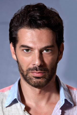 et billede af Emin Mecnunbeyli