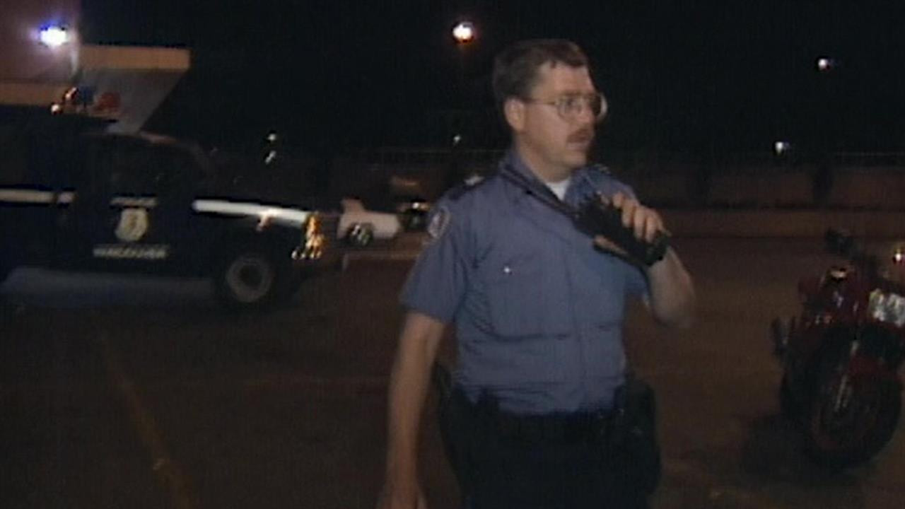 To Serve and Protect S02E06 backdrop