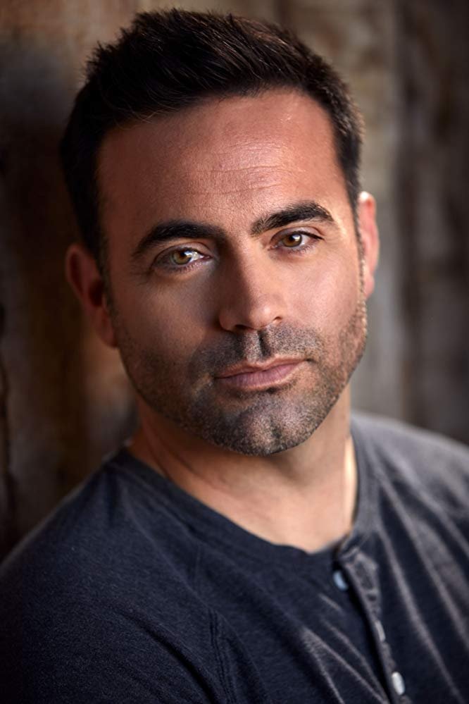 et billede af Bryant Romo