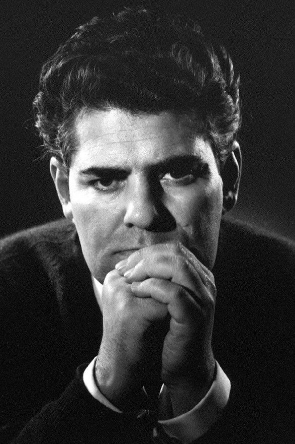 et billede af Ahmad Shamlou