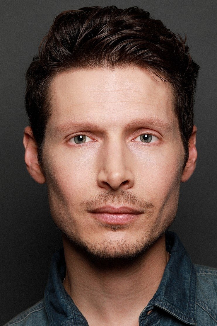 et billede af Bret Eric Porter