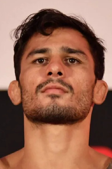 et billede af Alexandre Pantoja