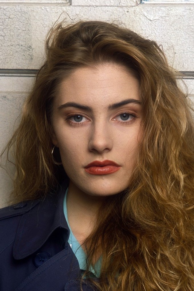 Mädchen Amick Profile Images — The Movie Database (TMDB)