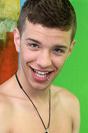 et billede af Ryan Sharp