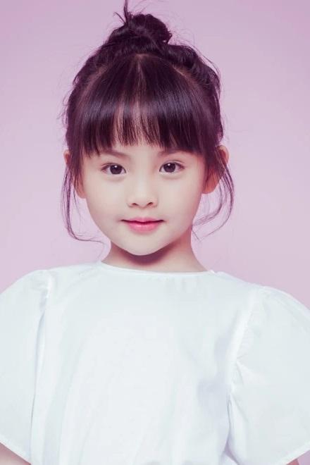 Yu Qianqian's picture in the cast