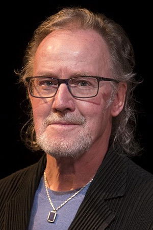 et billede af John Helliwell