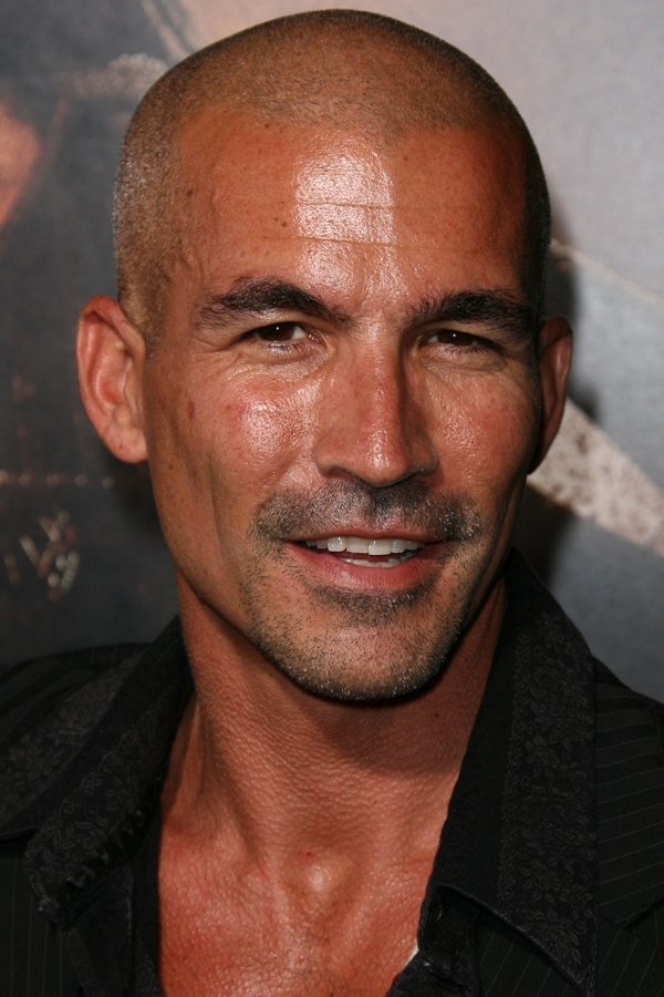 et billede af Ethan Maniquis