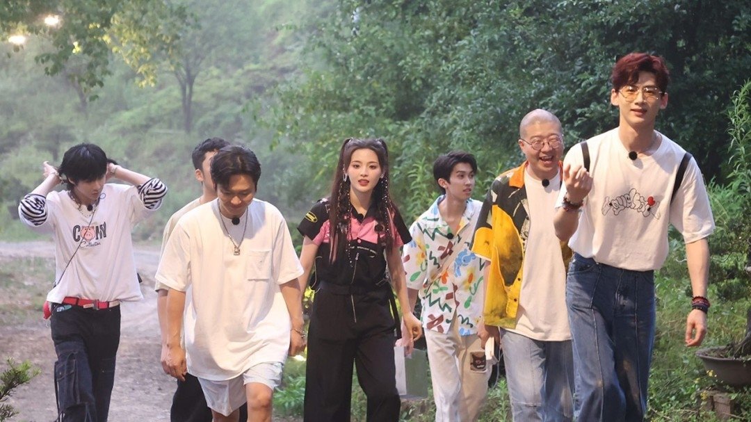 Thumbnail for Episode 7 Extra Season 0 Episode 7