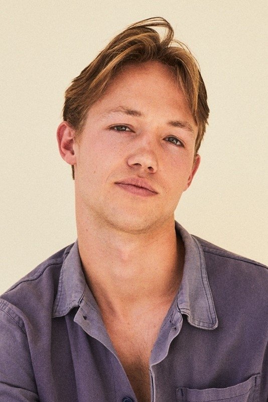 et billede af Charles Alexander