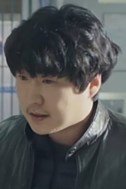 et billede af Choi Hyung