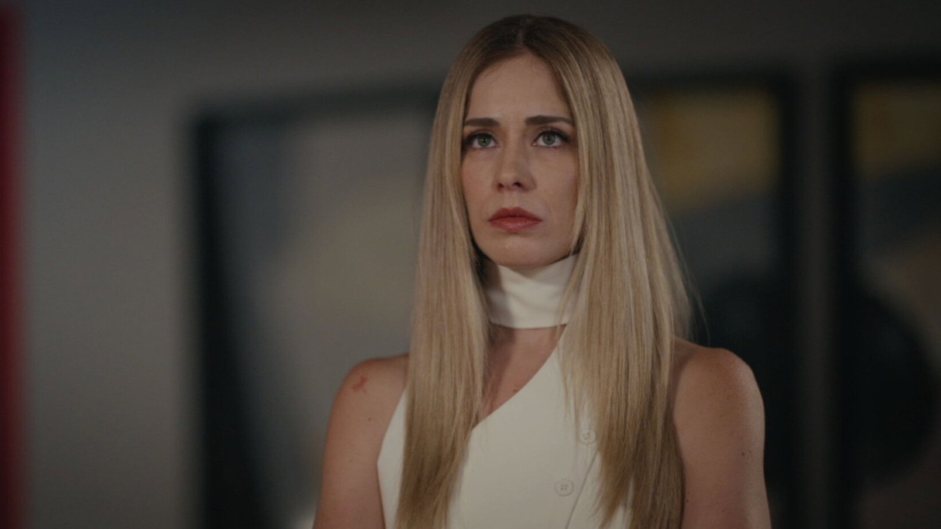 El Se&ntilde;or de los Cielos Season 10 :Episode 40  Entre mujeres y poder