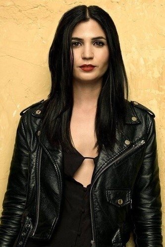 et billede af Tori Letzler