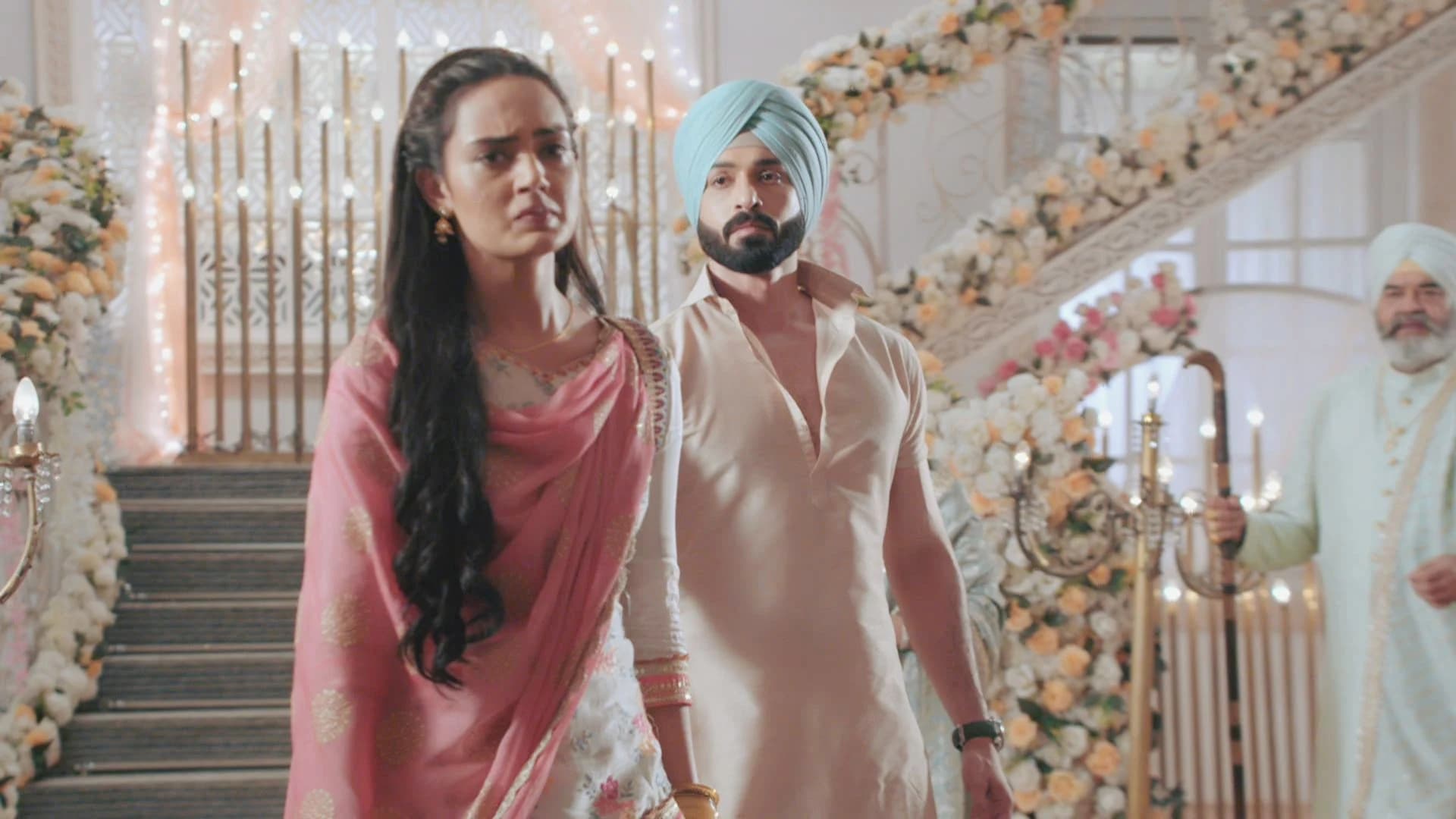 Teri Meri Doriyaann Season 1 :Episode 132  Angad Tries to Stop Sahiba.