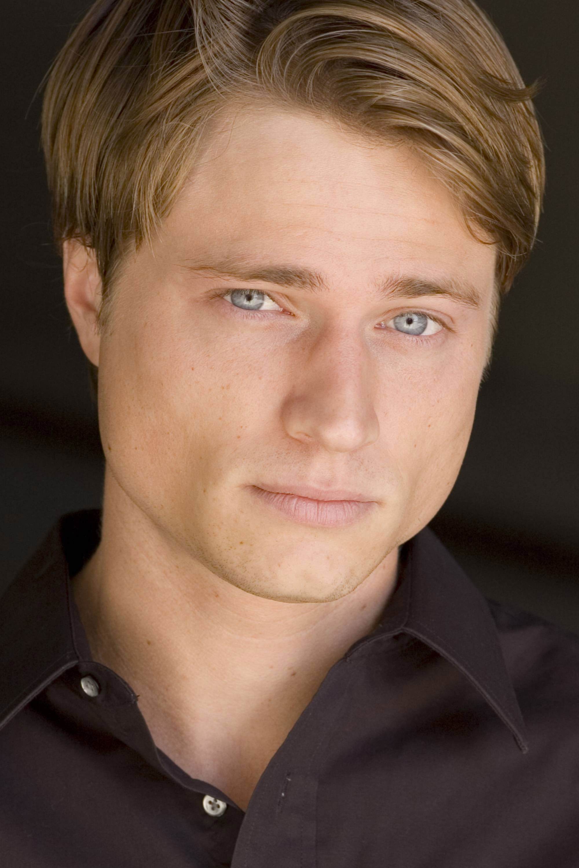 et billede af Josh Holt