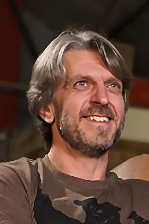 et billede af Simon Sheridan