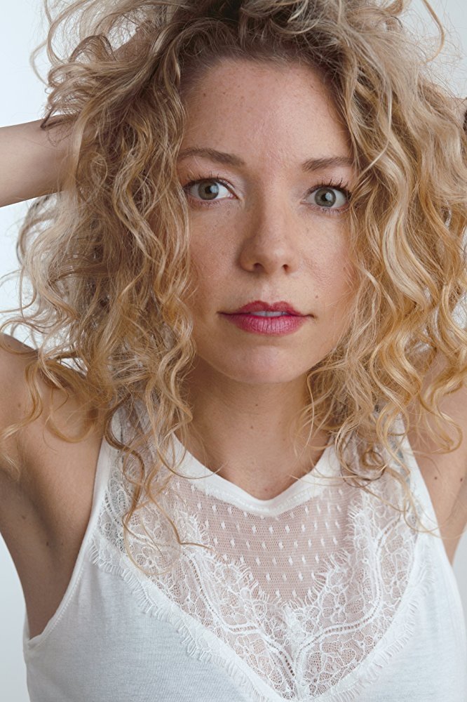 et billede af Lacy Marie Meyer