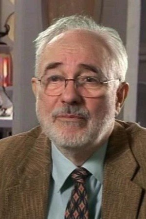 et billede af Christopher H. Bidmead