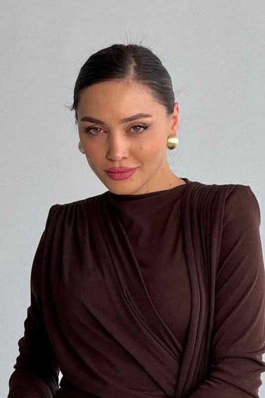 et billede af Adriana Galstyan