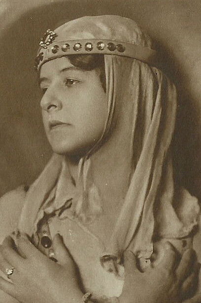 et billede af Mabel May-Yong