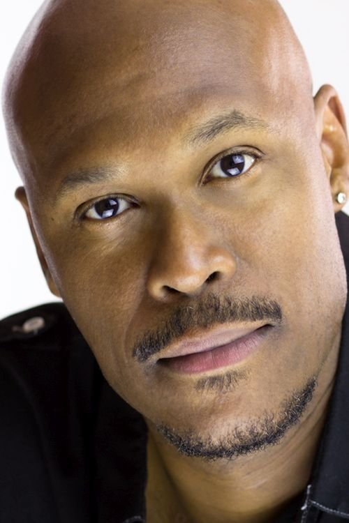 et billede af Kenny Young