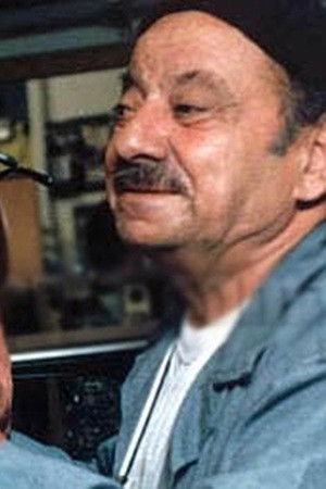 et billede af Akbar Doudkar