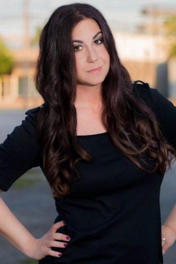 Tracy Beanz's picture in the cast