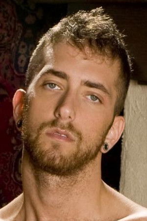 et billede af R. J. Danvers