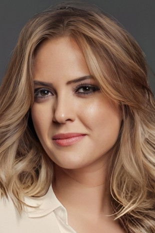 et billede af Simge Fıstıkoğlu