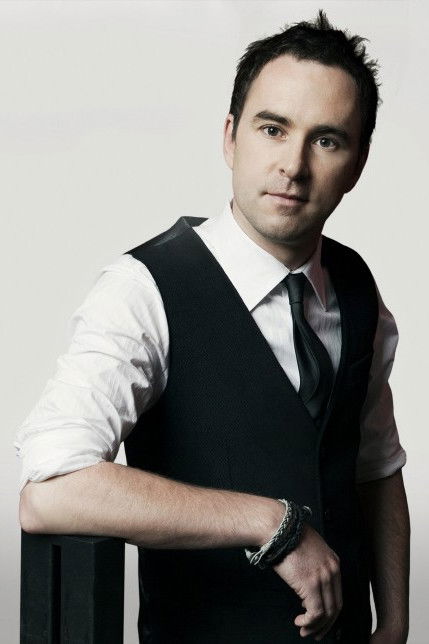 et billede af Damien Leith