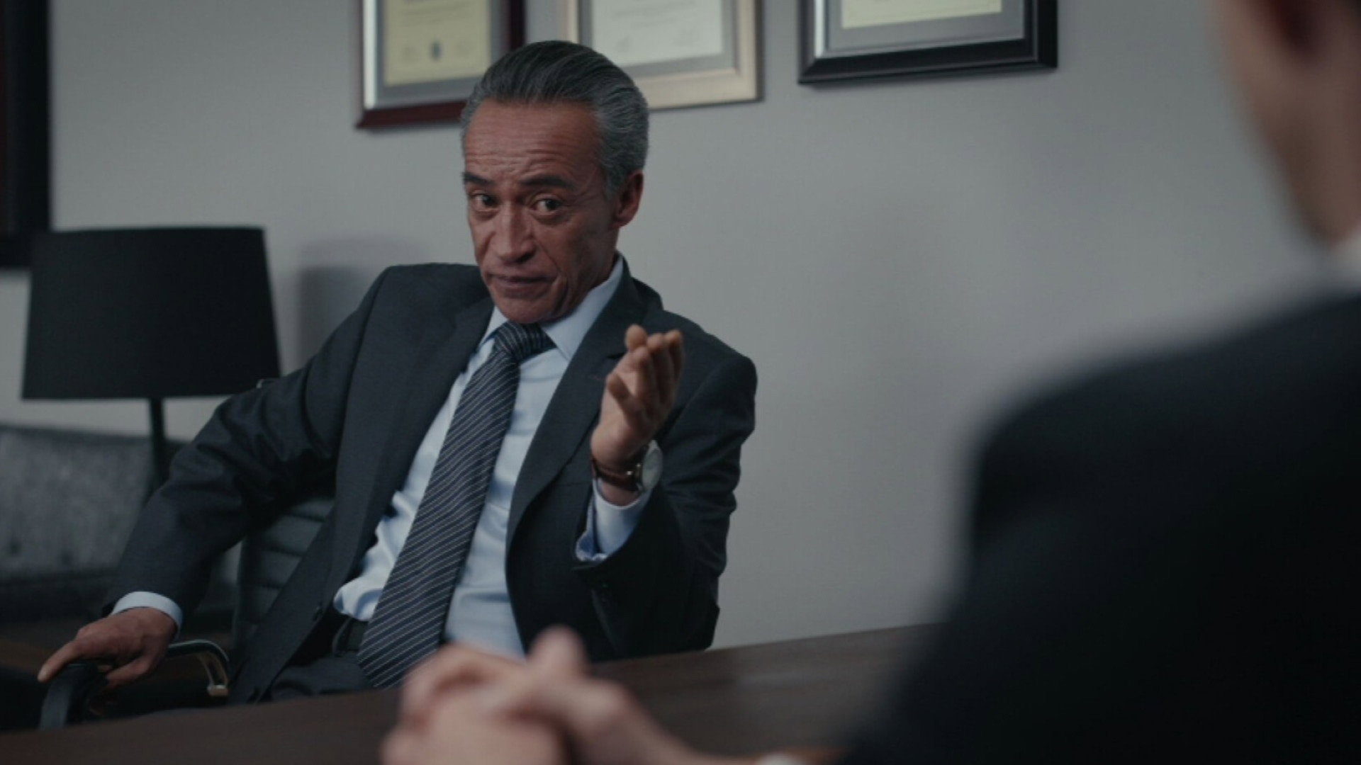 El Se&ntilde;or de los Cielos Season 10 :Episode 26  Una jugada maestra