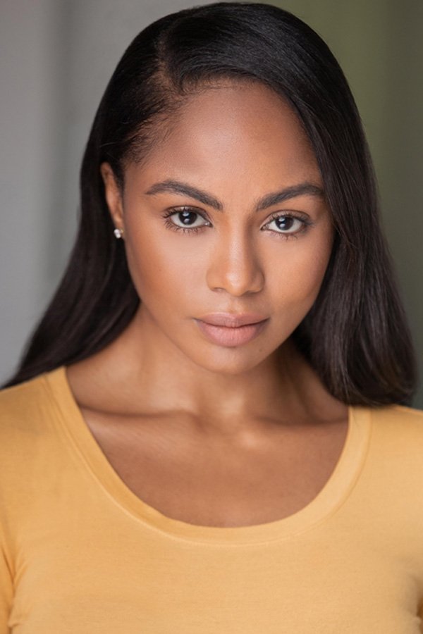 Joyce Glenn as Lauren