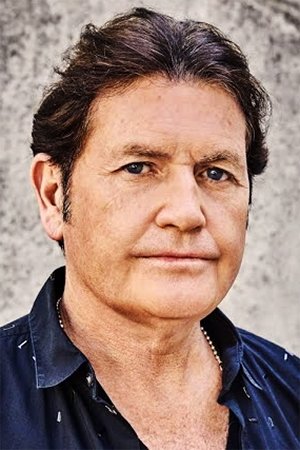 et billede af Charlie Burchill