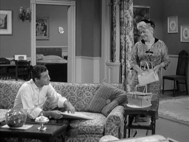 Prisoners' Wives S06E11 backdrop