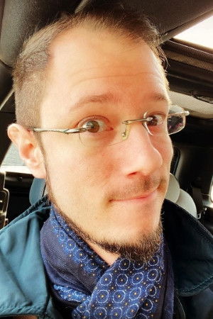 et billede af Michele Poggi